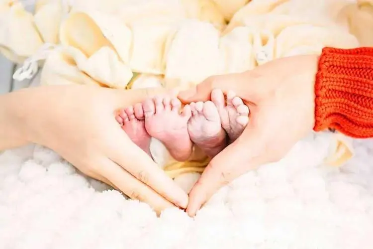 什么体质的女性做试管婴儿可以一次移植俩胚胎怀双胞胎