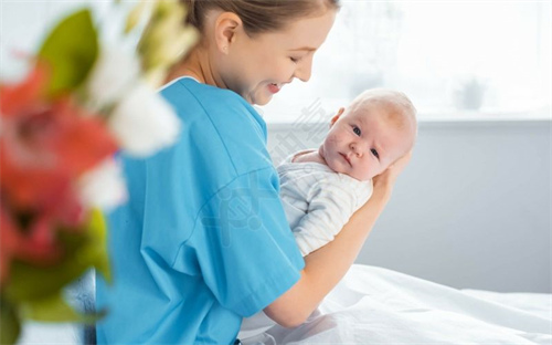 卵巢早衰无排卵能做试管婴儿吗？哪些因素会导致卵巢早衰？