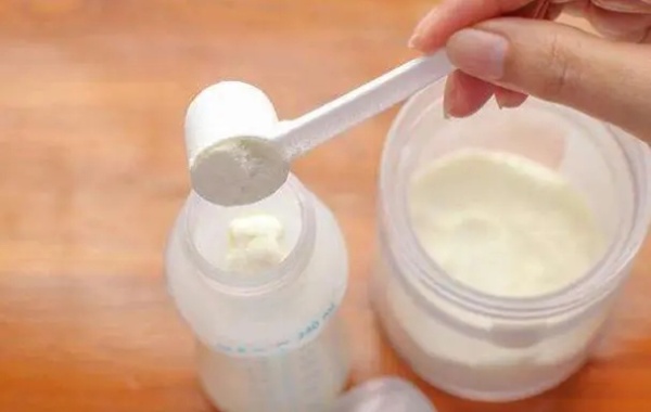 盘点防腹泻奶粉比较好的品牌，多美滋、雀巢让宝宝更健康