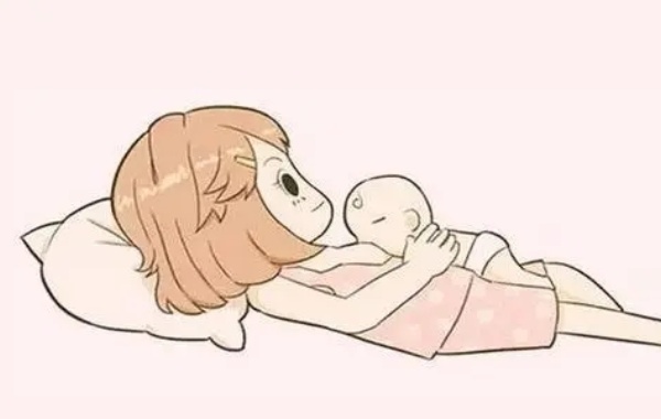 新生儿喂养母乳的姿势图解，找对姿势很重要